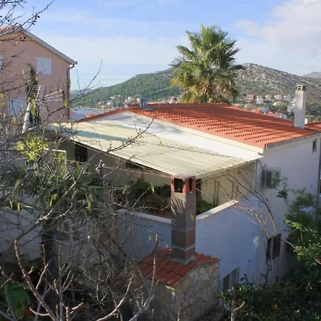 Apartments With A Parking Space Seget Vranjica, Trogir - 8623 *