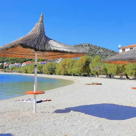 With Parking Space Seget Vranjica, Trogir - 8623 Apartmán *