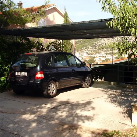 Apartment Apartments With A Parking Space Seget Vranjica, Trogir - 8623