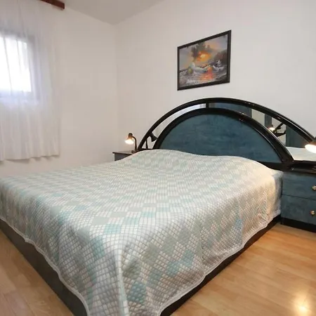 Apartment Apartments With A Parking Space Seget Vranjica, Trogir - 8623 *